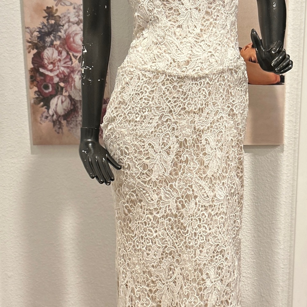 Elegant strapless lace wedding gown by Impression Bridal. - Picture 3 of 9